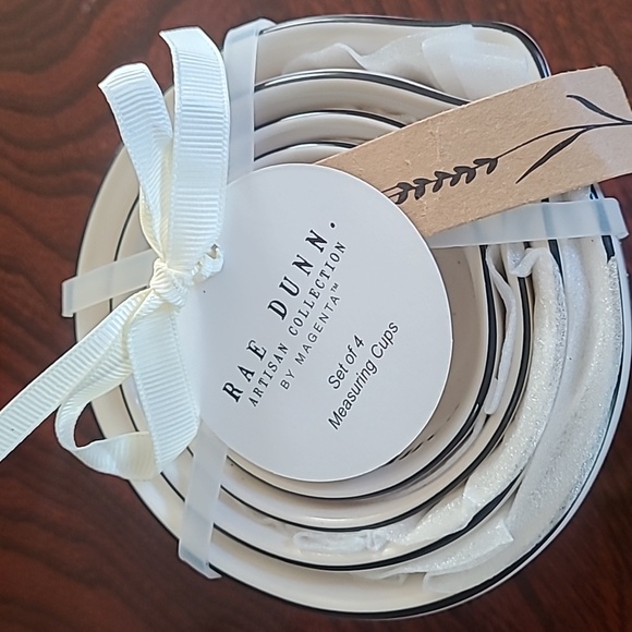 💮Rae Dunn Measuring Cups - Picture 5 of 11